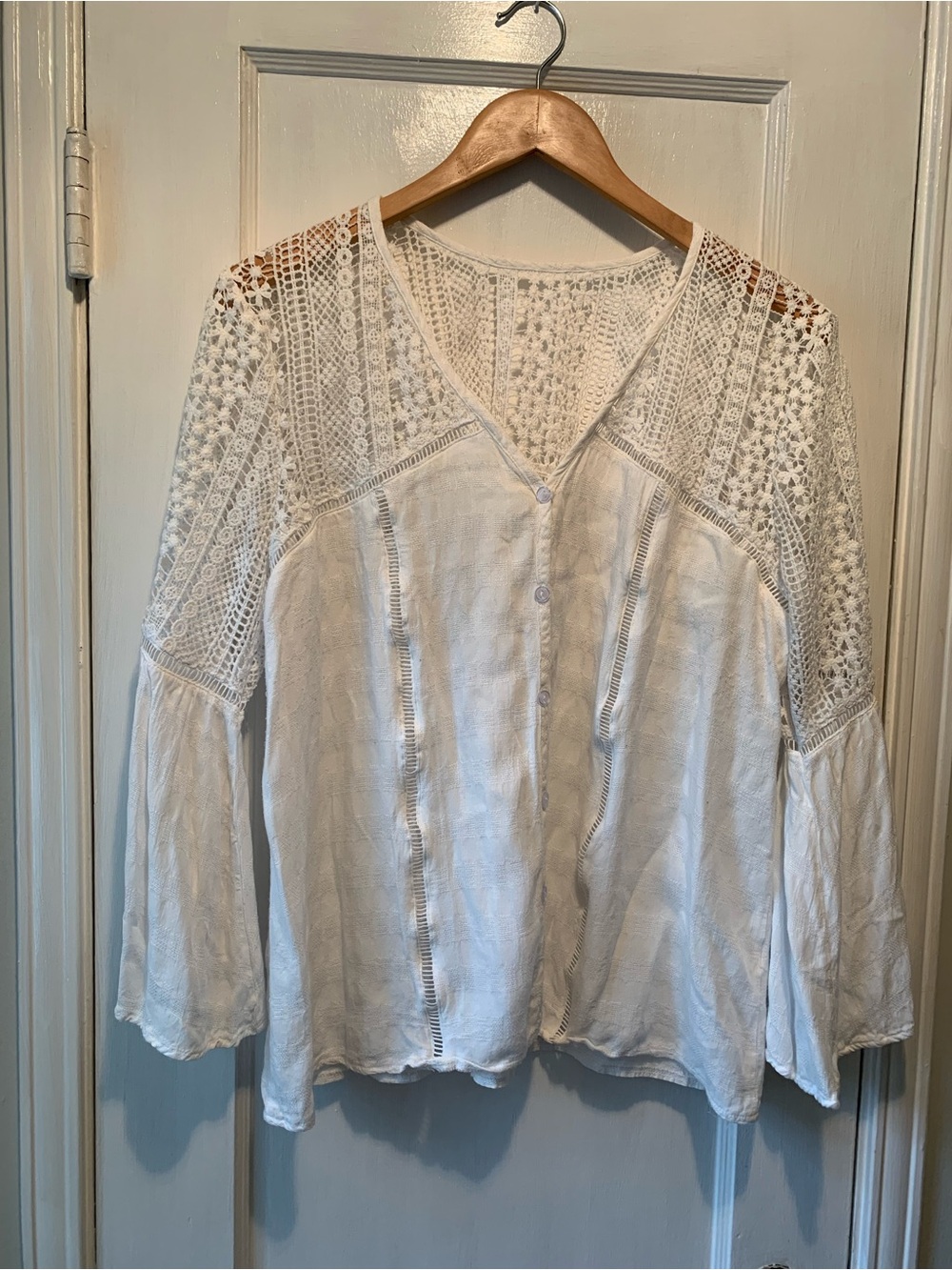 LoveStitch White Boho Crochet Top with Bell Sleeves Size XL Peasant Blouse - Picture 2 of 14